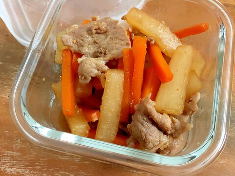 ちょこっとおかず 大根と人参と豚肉の煮物 ♪